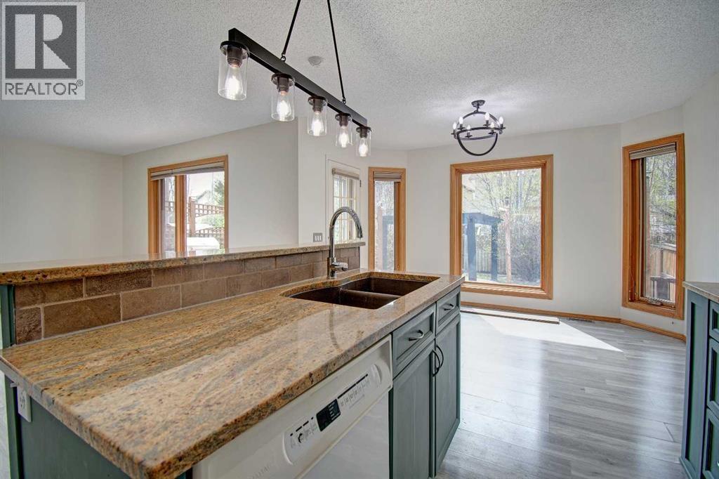 96 Cranfield Park SE, Calgary, Alberta  T3M 1B4 - Photo 6 - A2309002
