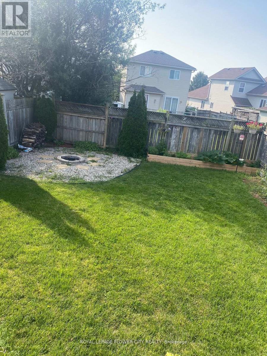 99 Windflower Drive, Kitchener, Ontario  N2E 4B3 - Photo 11 - X13140212