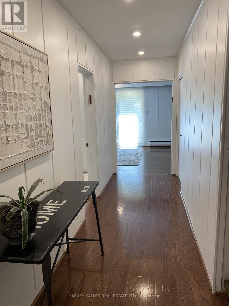 71 Prue Avenue, Toronto, Ontario  M6B 1R6 - Photo 25 - C13101780