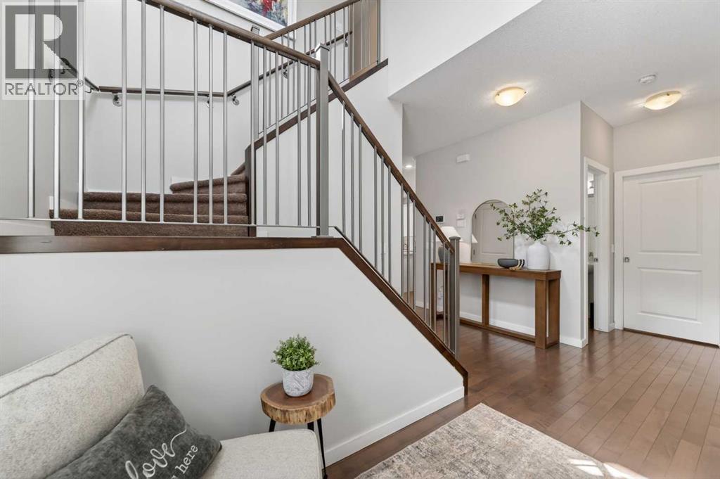 93 Legacy Green SE, Calgary, Alberta  T2X 0X6 - Photo 4 - A2311332