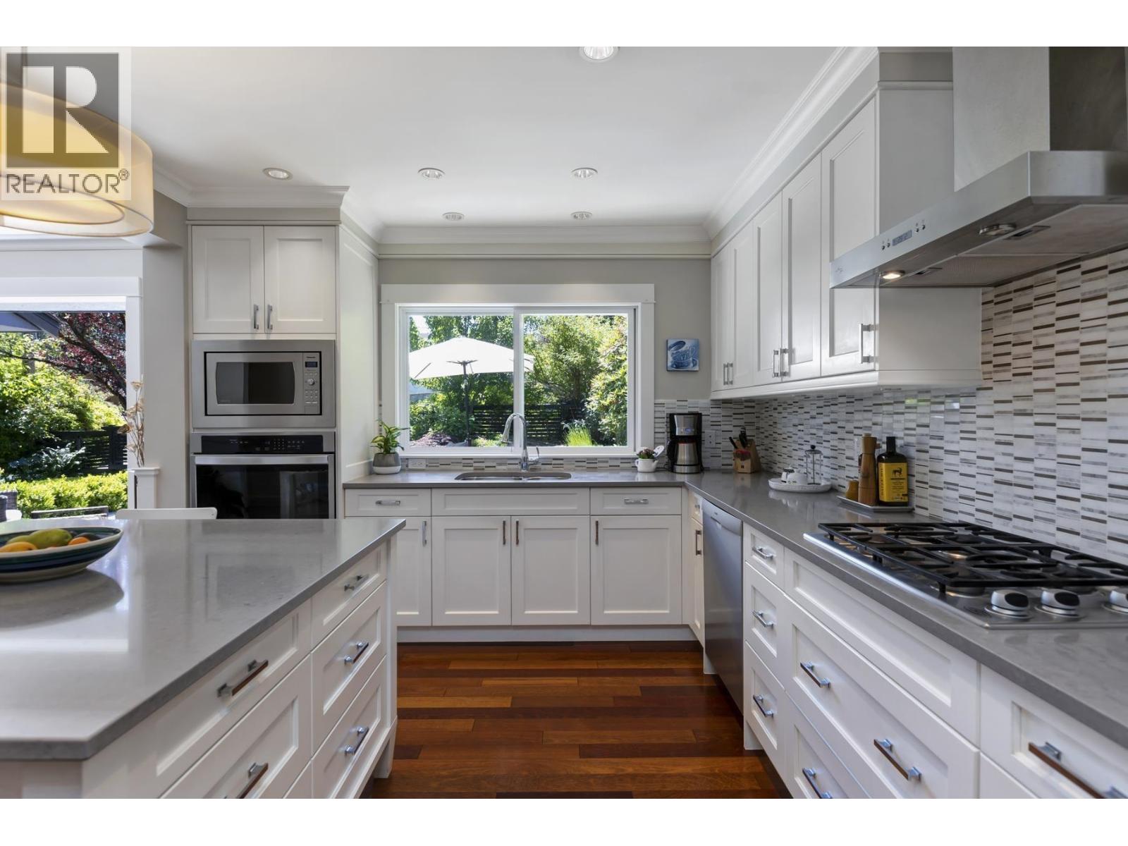 3420 Rockview Place, West Vancouver, British Columbia  V7V 3H3 - Photo 7 - R3124580