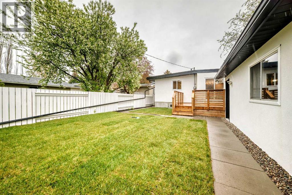 275 Silverview Way Nw, Calgary, Alberta  T3B 3K4 - Photo 36 - A2312053
