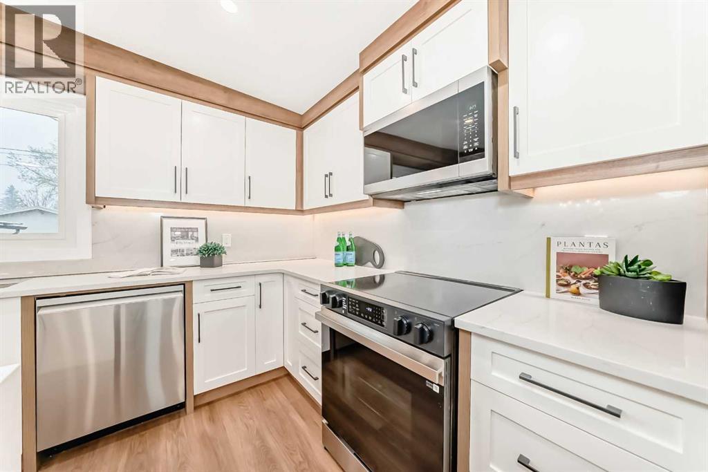 275 Silverview Way Nw, Calgary, Alberta  T3B 3K4 - Photo 6 - A2312053