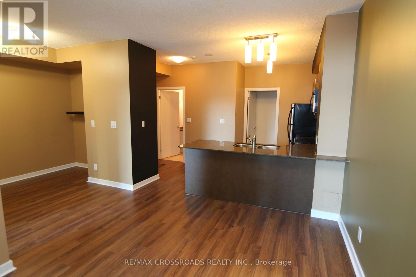 401 - 18 Harbour Street, Toronto, Ontario  M5J 2Z6 - Photo 5 - C13140228