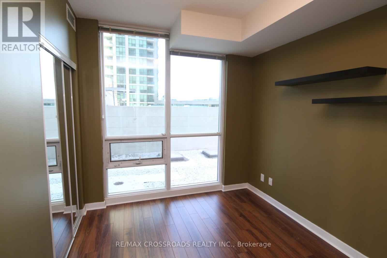 401 - 18 Harbour Street, Toronto, Ontario  M5J 2Z6 - Photo 6 - C13140228
