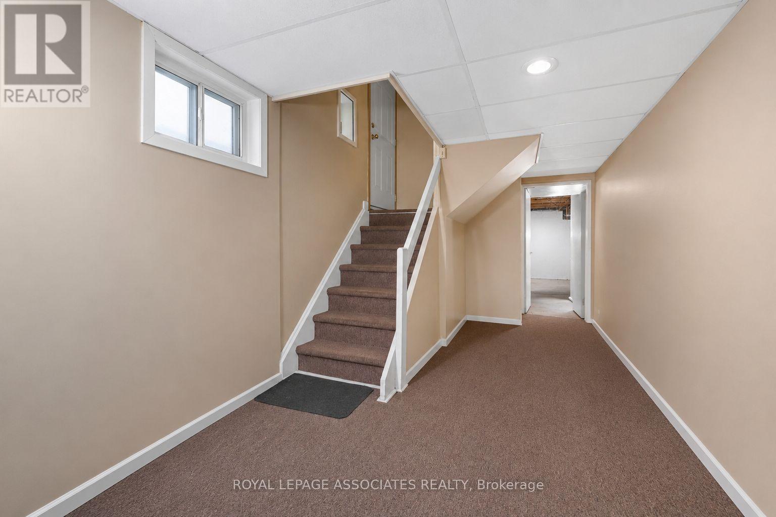 256 Ferris Road, Toronto, Ontario  M4B 1H6 - Photo 13 - E13140244