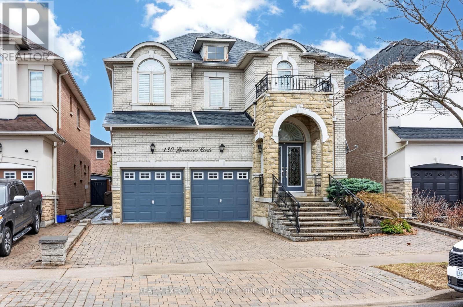 130 GREENVIEW CIRCLE, Vaughan, Ontario