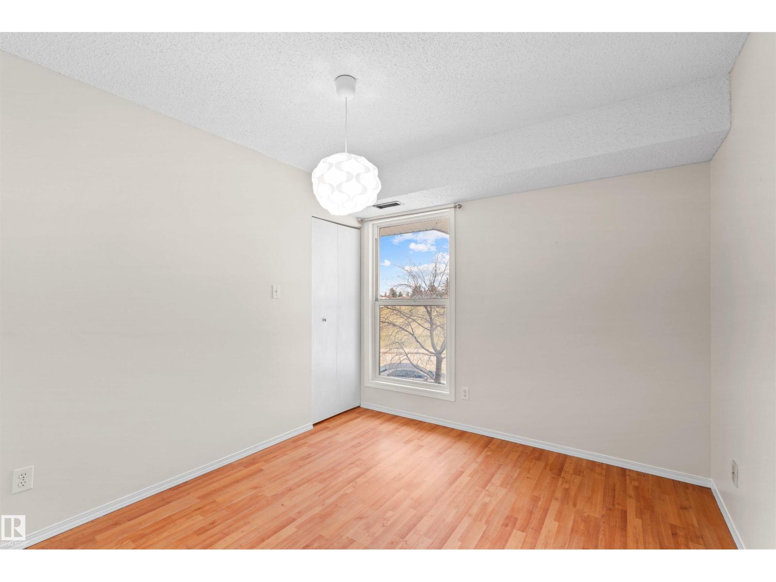 1116 Saddleback Rd Nw, Edmonton, Alberta  T6J 4Z4 - Photo 15 - E4488413