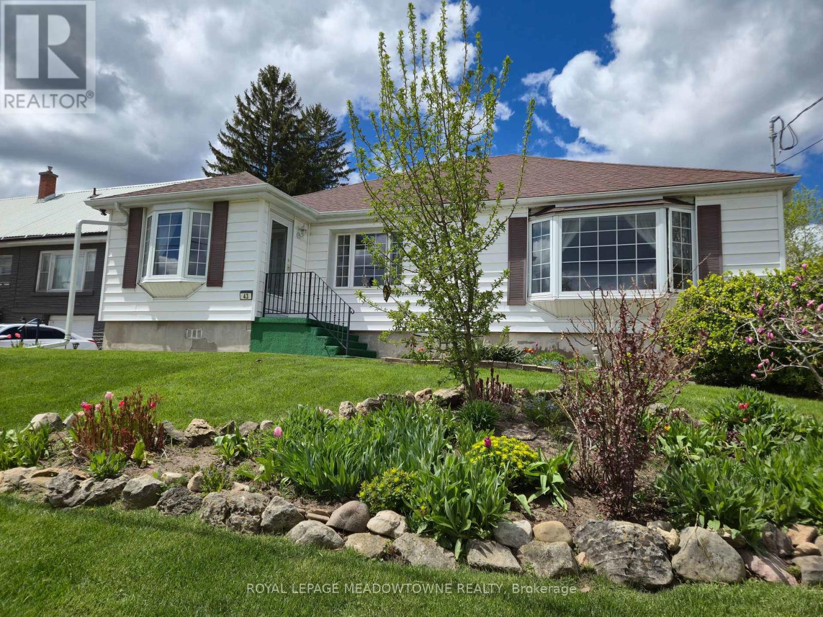 43 Cobblehill Road, Halton Hills, Ontario  L7J 1P1 - Photo 43 - W12893204