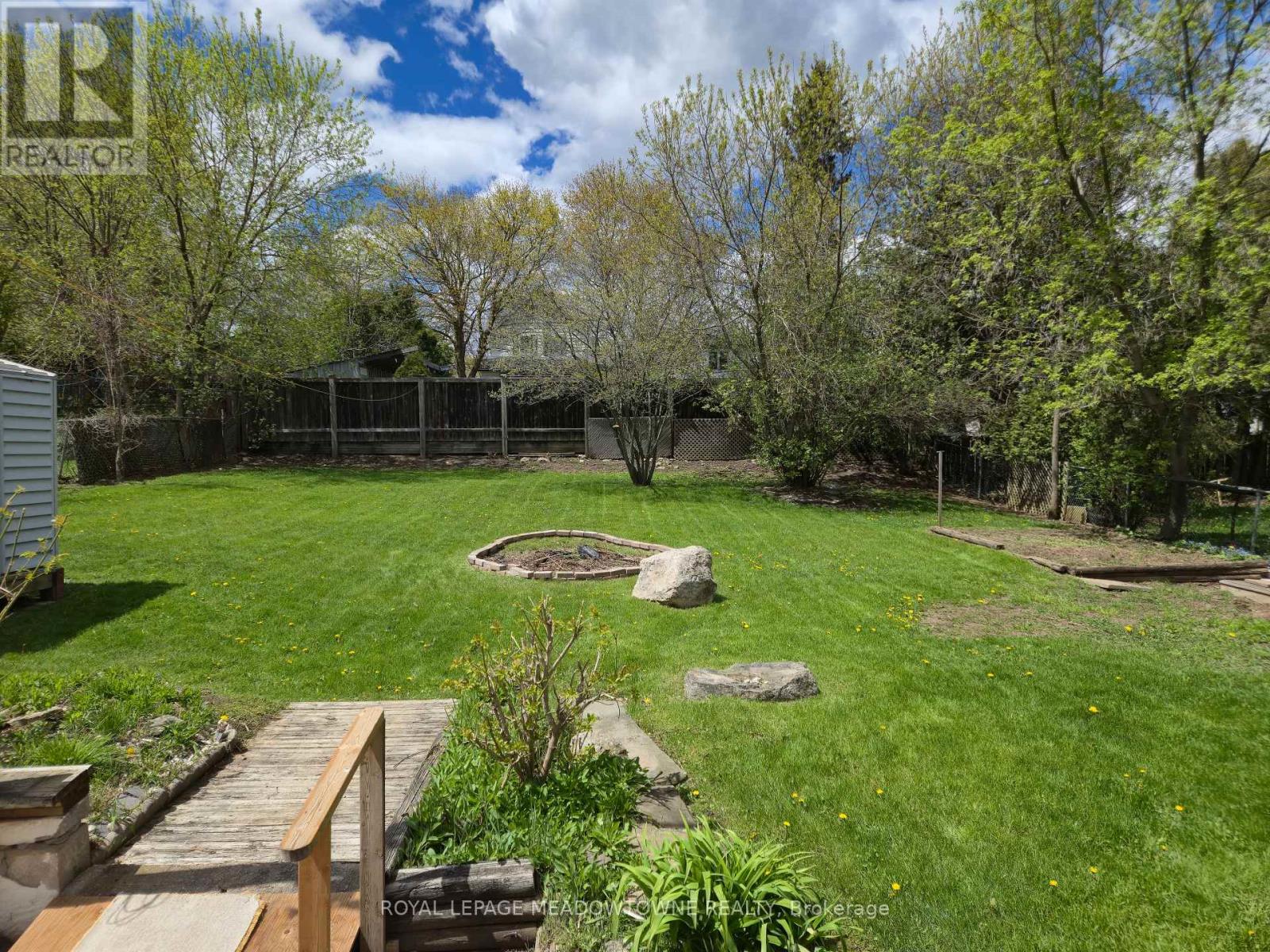 43 Cobblehill Road, Halton Hills, Ontario  L7J 1P1 - Photo 3 - W12893204