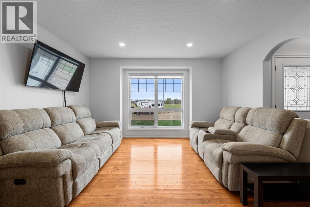 5905 53 Avenue, Stettler, Alberta  T0C 2L2 - Photo 4 - A2310305