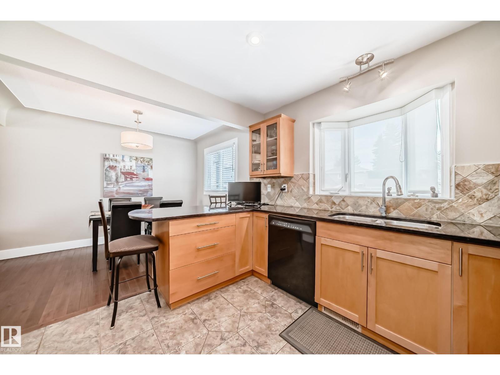 10652 144 St Nw Nw, Edmonton, Alberta  T5N 2V6 - Photo 15 - E4488415