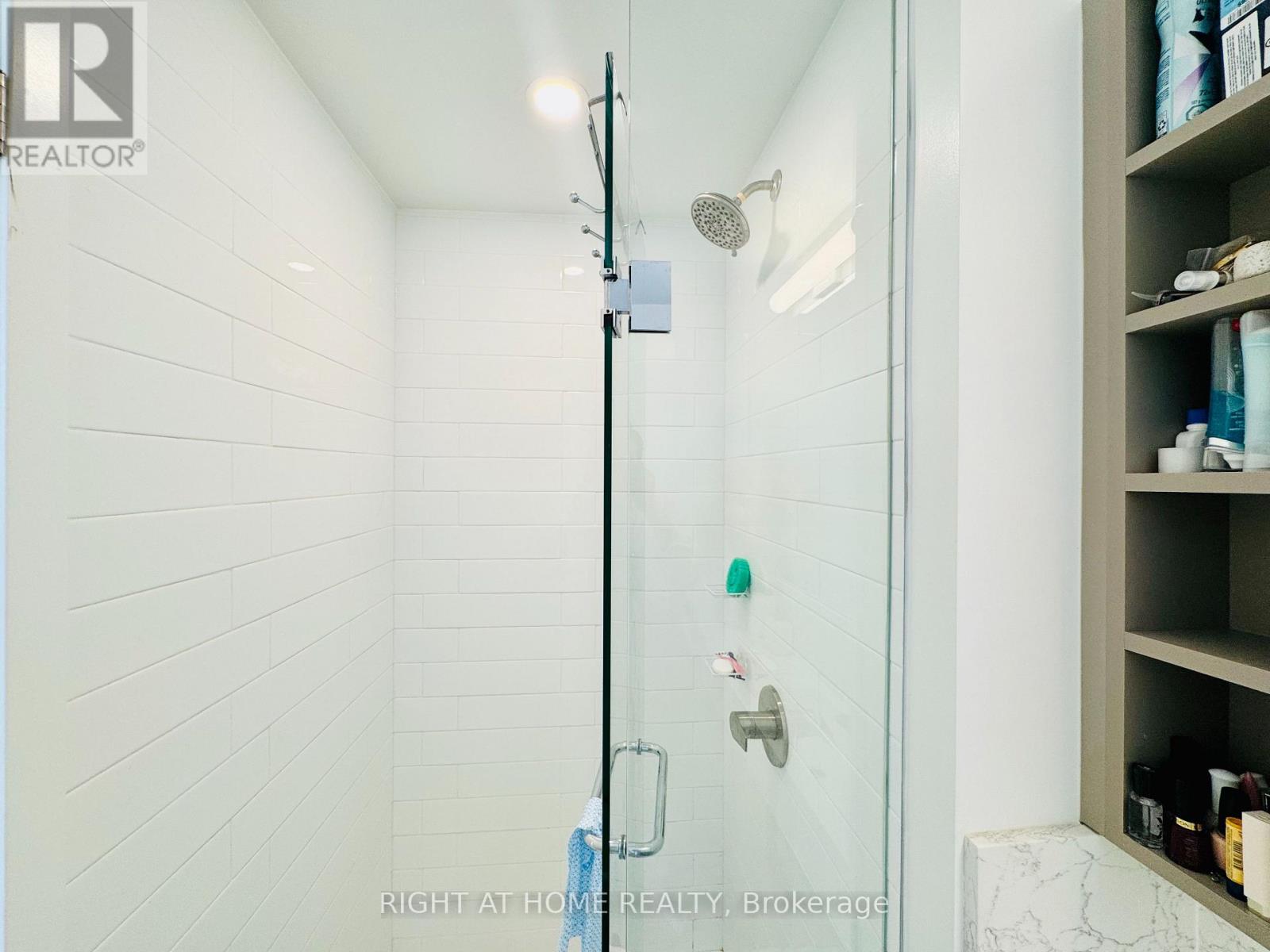 1101 - 319 Jarvis Street, Toronto, Ontario  M5B 2C2 - Photo 9 - C13140254