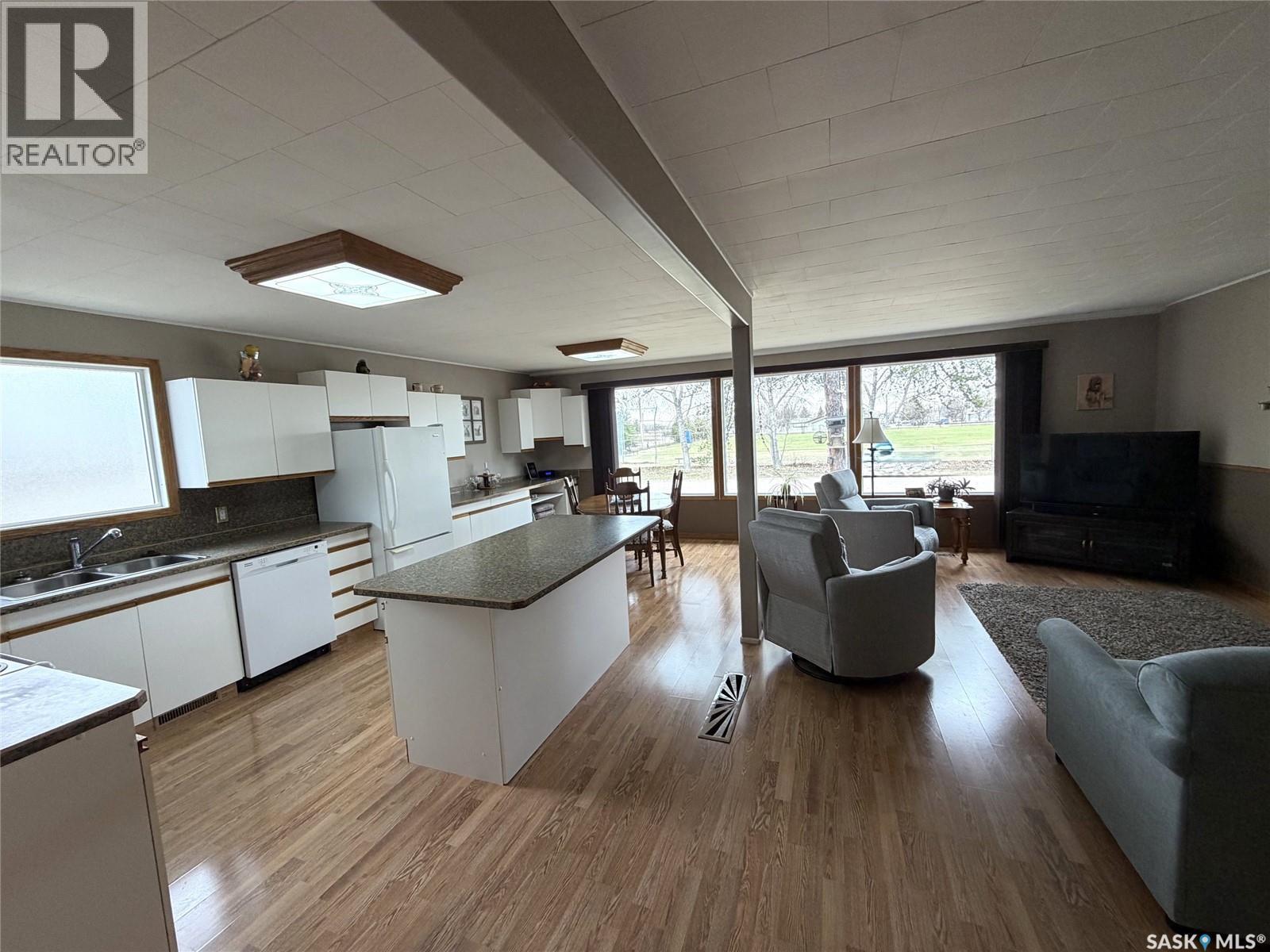 724 Prince Street, Hudson Bay, Saskatchewan  S0E 0Y0 - Photo 8 - SK036275
