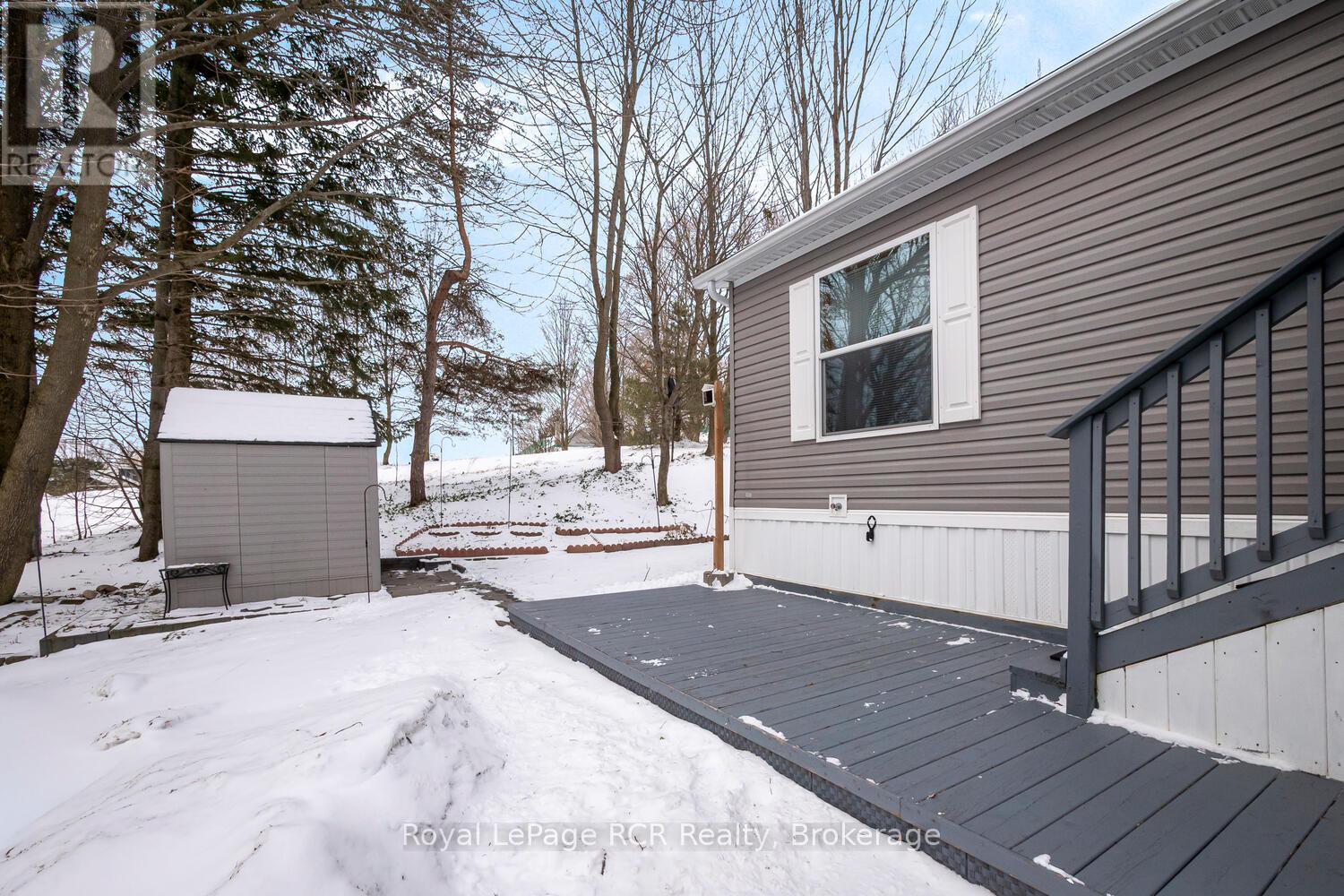 37 Sussex Square, Georgian Bluffs, Ontario  N4K 5N5 - Photo 27 - X12902324