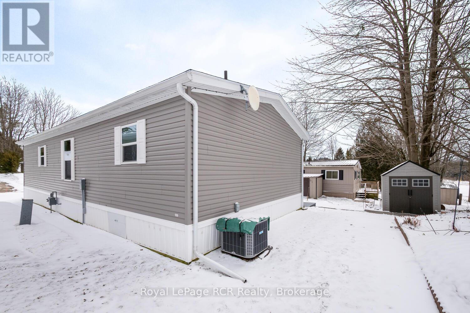 37 Sussex Square, Georgian Bluffs, Ontario  N4K 5N5 - Photo 30 - X12902324