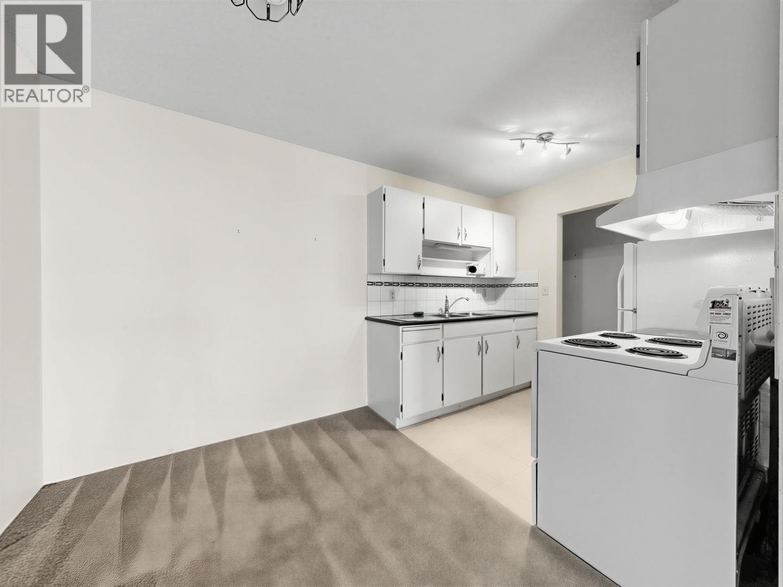 6380 Buswell Street, Richmond, British Columbia  V6Y 2E9 - Photo 5 - R3113057