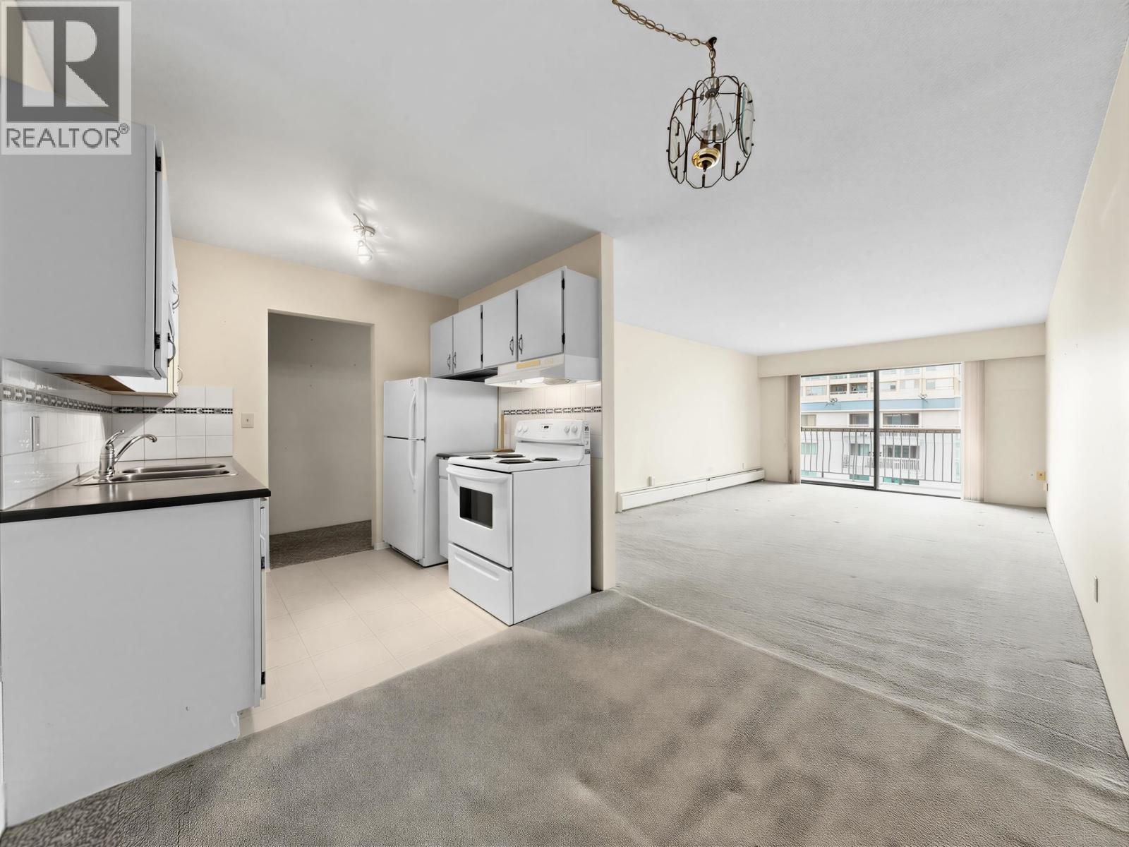 6380 Buswell Street, Richmond, British Columbia  V6Y 2E9 - Photo 4 - R3113057