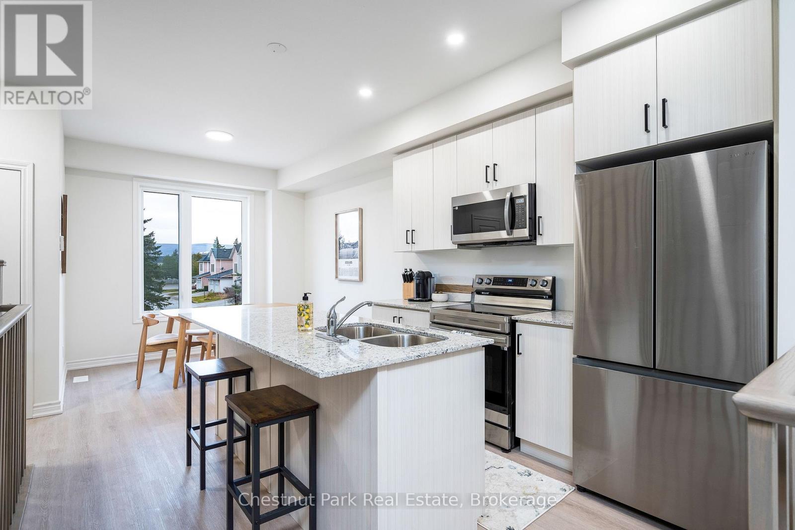 3 - 35 Dawson Drive, Collingwood, Ontario  L9Y 5T1 - Photo 4 - S13072010