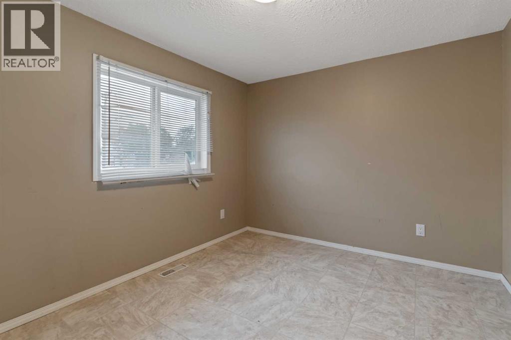 2 Railway Avenue N, Hay Lakes, Alberta  T0B 1W0 - Photo 44 - A2311840