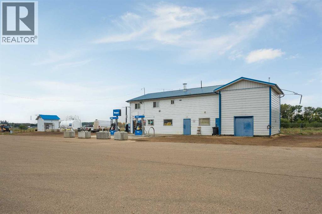 2 Railway Avenue N, Hay Lakes, Alberta  T0B 1W0 - Photo 5 - A2311840