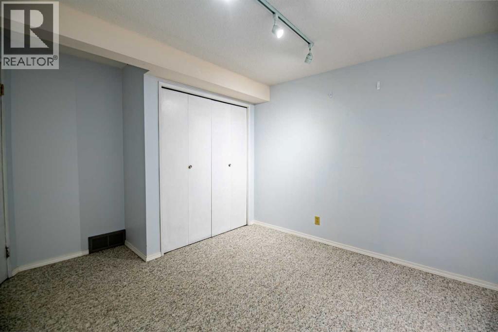 9 Rutherford Place, Red Deer, Alberta  T4P 3L1 - Photo 30 - A2305879