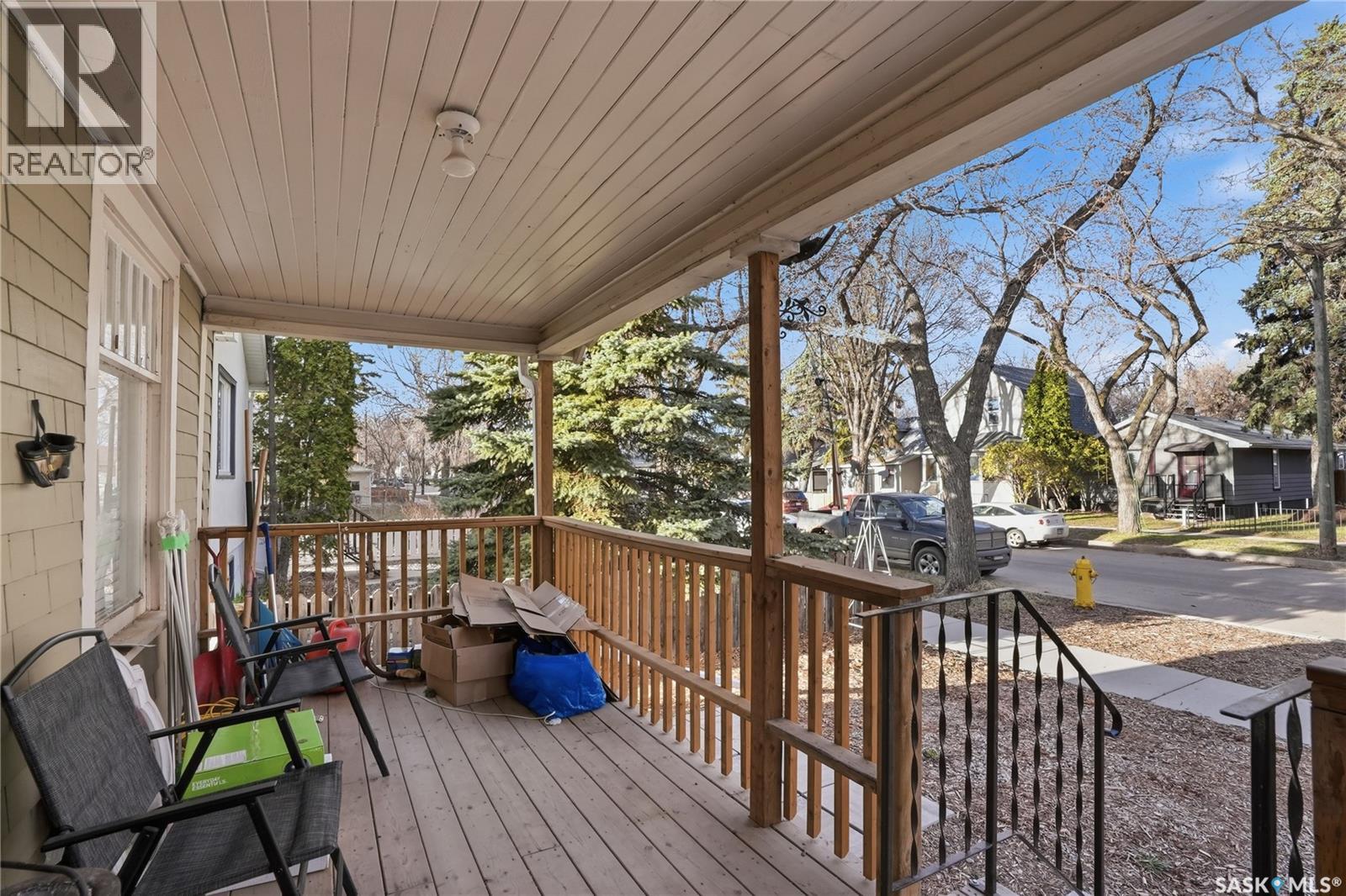 719 I Avenue S, Saskatoon, Saskatchewan  S7M 1Z1 - Photo 2 - SK034959