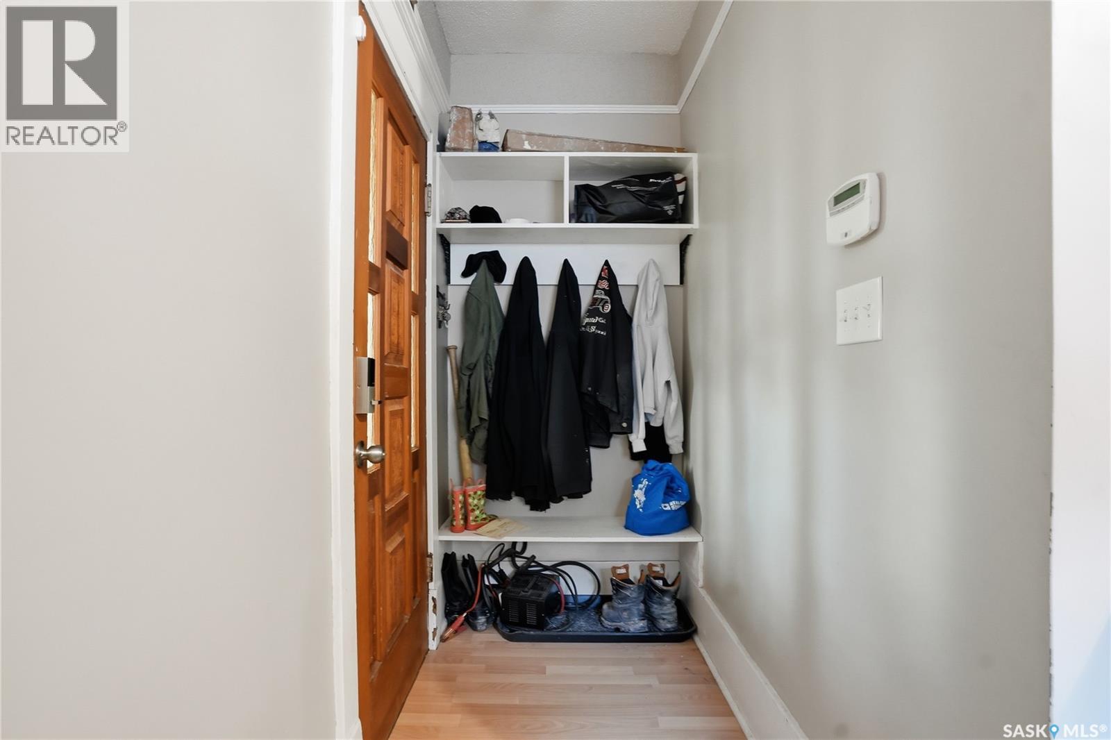 719 I Avenue S, Saskatoon, Saskatchewan  S7M 1Z1 - Photo 3 - SK034959