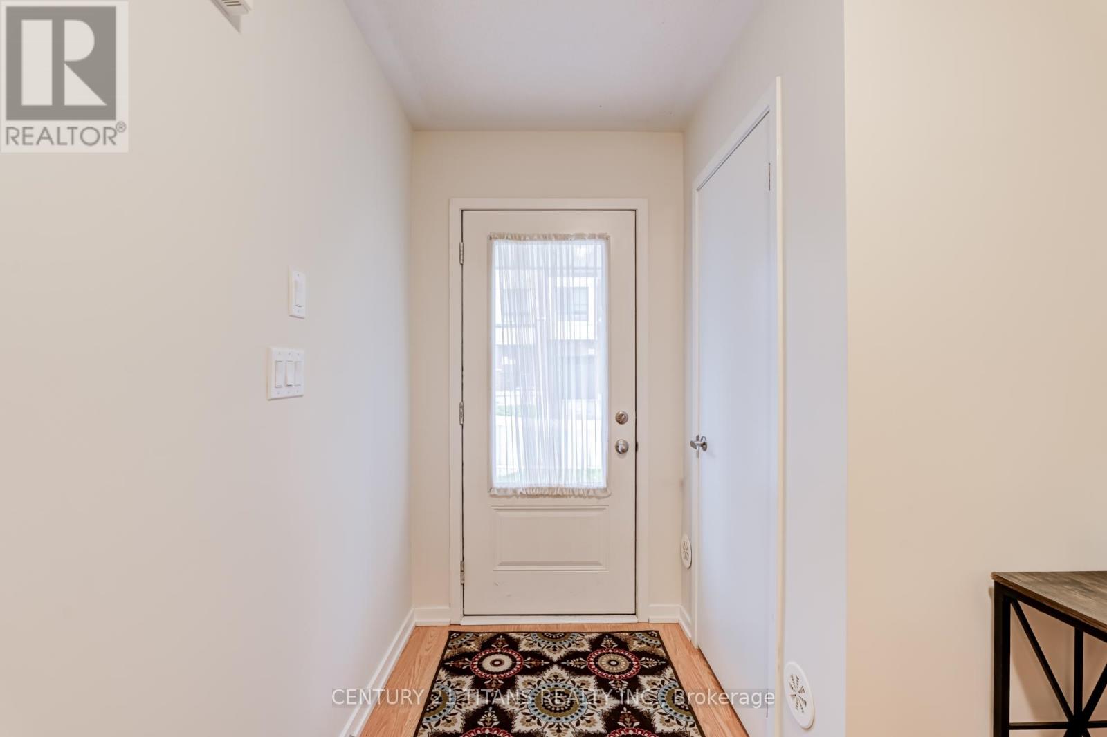 1320 Bradenton Path, Oshawa, Ontario  L1K 1A9 - Photo 5 - E13140274