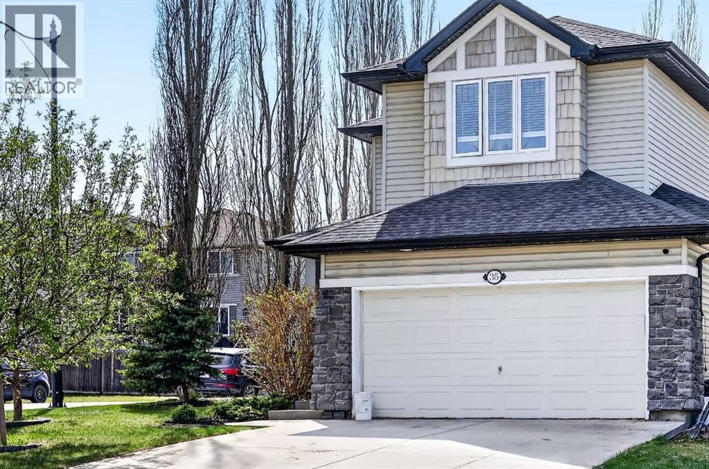 35 Crestmont Drive SW, Calgary, Alberta  T3B 5X7 - Photo 2 - A2310292