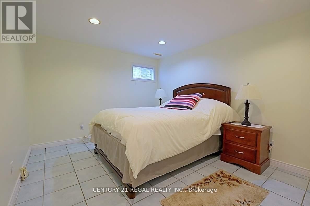 9 Guiness Avenue, Toronto, Ontario  M9W 3L1 - Photo 20 - W13140284