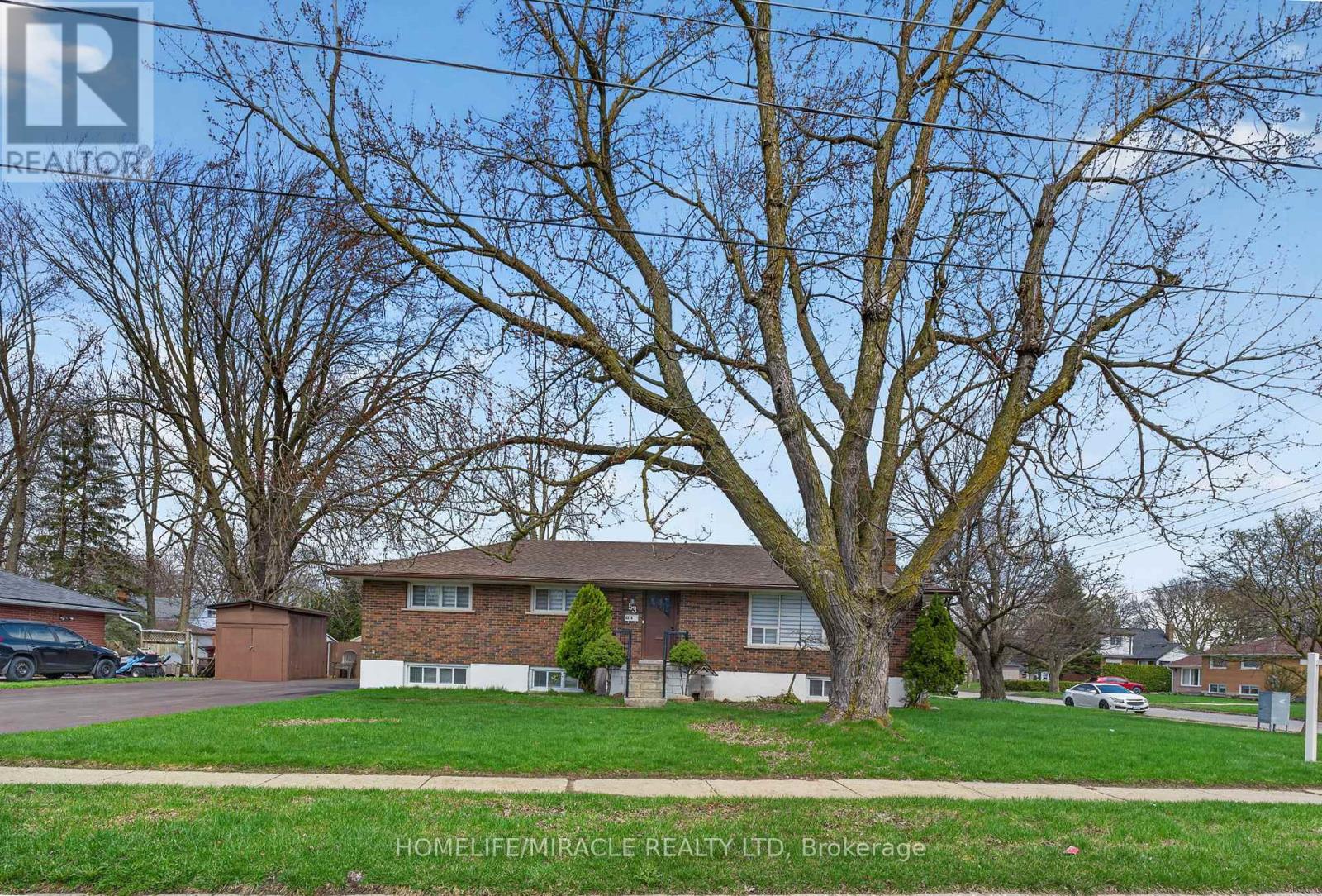 53 NICKLIN CRESCENT, Guelph, Ontario
