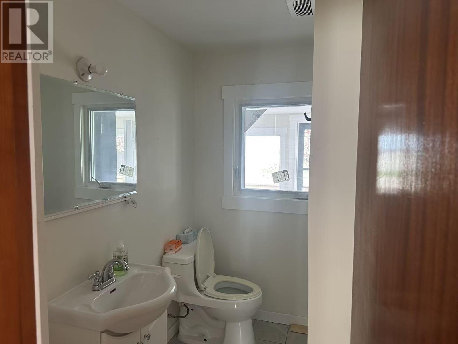 298 Main Street, Cornwall, Prince Edward Island  C1C 1R3 - Photo 10 - 202611171