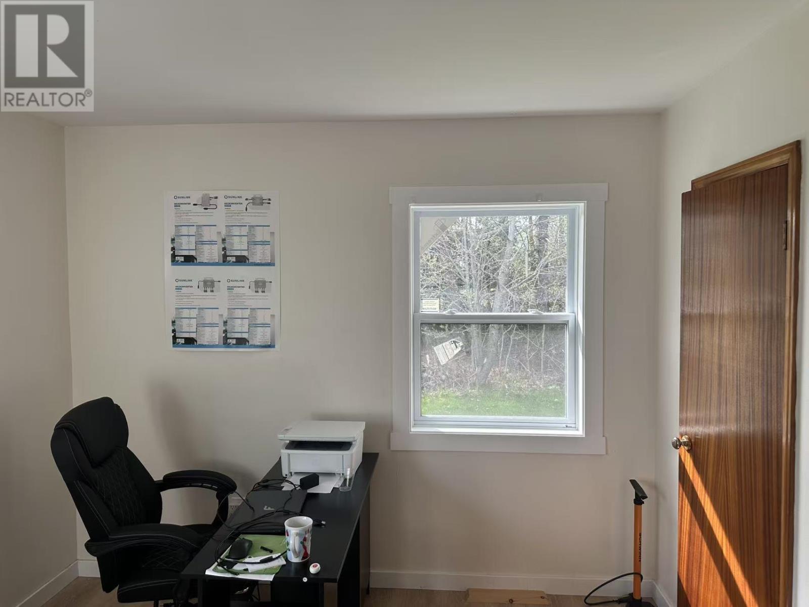 298 Main Street, Cornwall, Prince Edward Island  C1C 1R3 - Photo 6 - 202611171