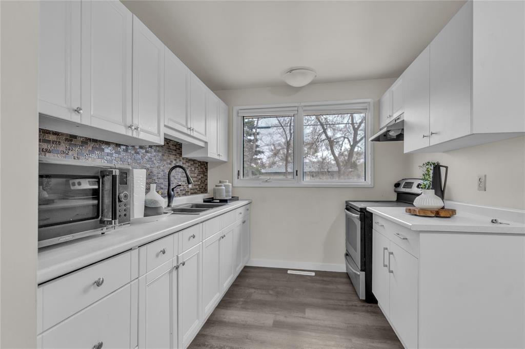 342 Templeton Avenue, Winnipeg, Manitoba  R2V 1S4 - Photo 11 - 202610788