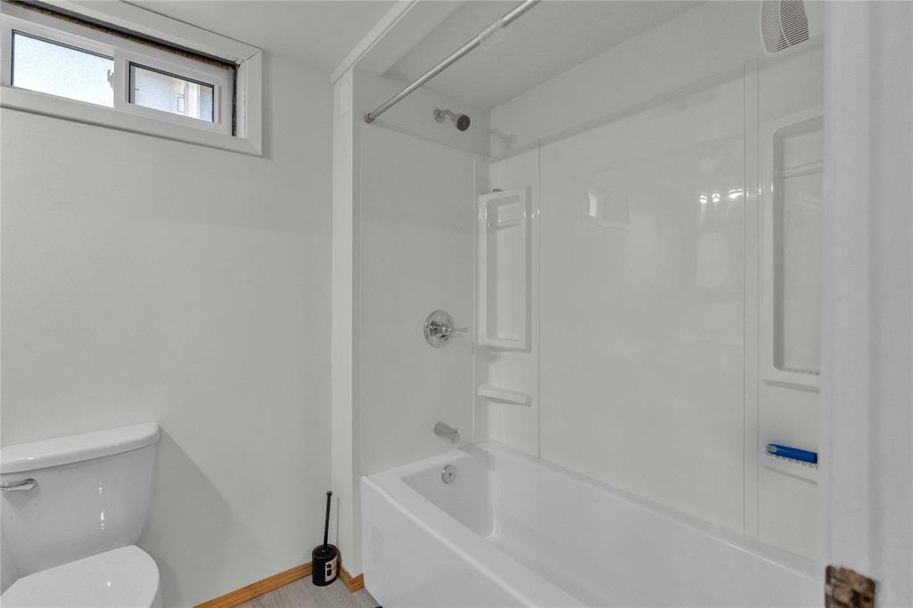 342 Templeton Avenue, Winnipeg, Manitoba  R2V 1S4 - Photo 26 - 202610788
