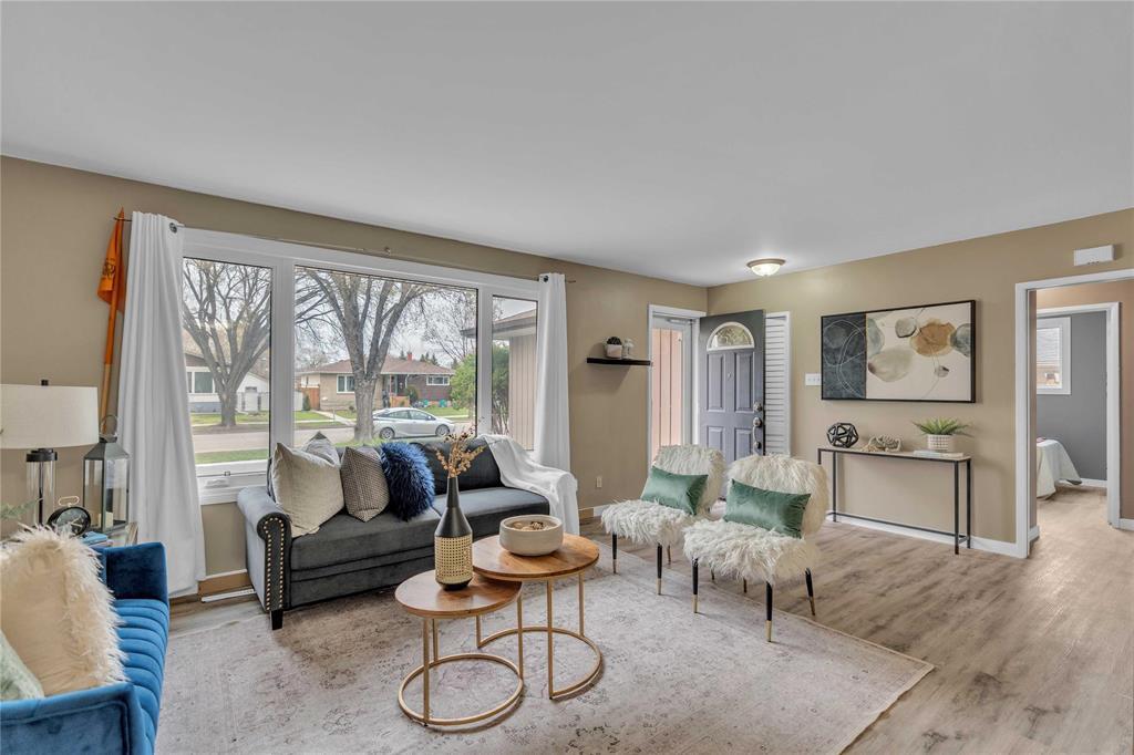 342 Templeton Avenue, Winnipeg, Manitoba  R2V 1S4 - Photo 3 - 202610788
