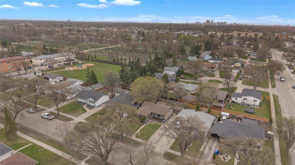 342 Templeton Avenue, Winnipeg, Manitoba  R2V 1S4 - Photo 32 - 202610788