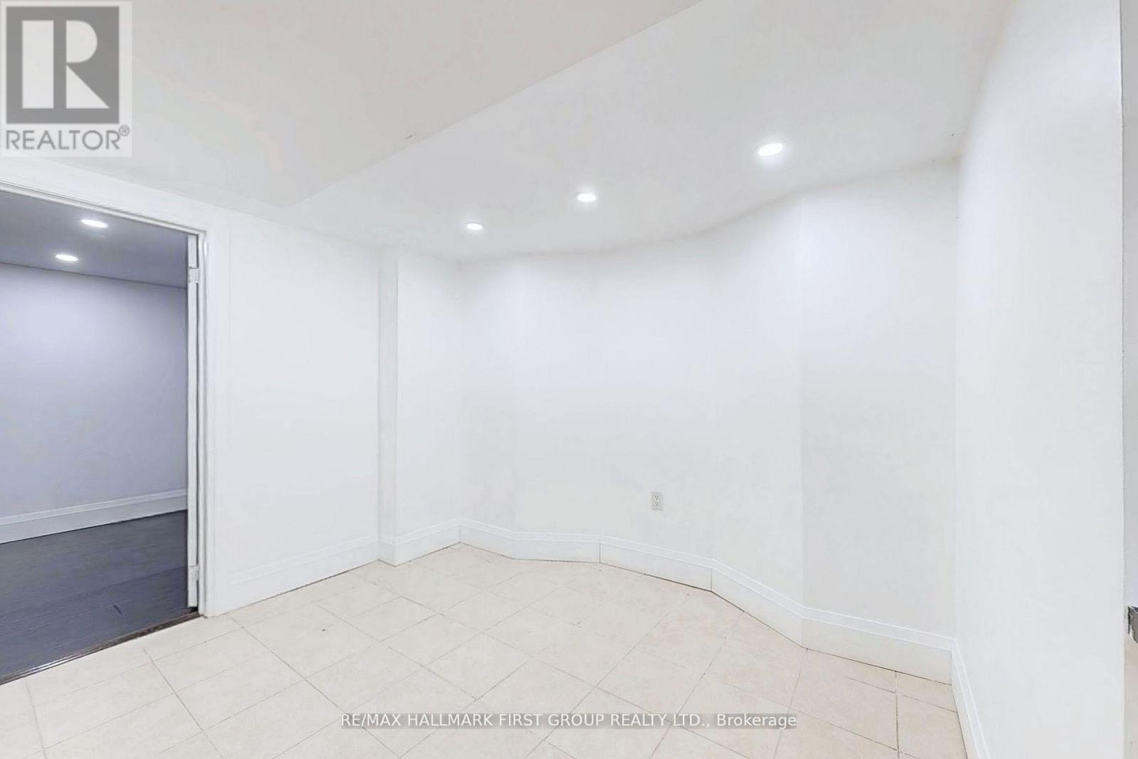 1 Bramwell Drive, Ajax, Ontario  L1S 5L1 - Photo 13 - E12865532