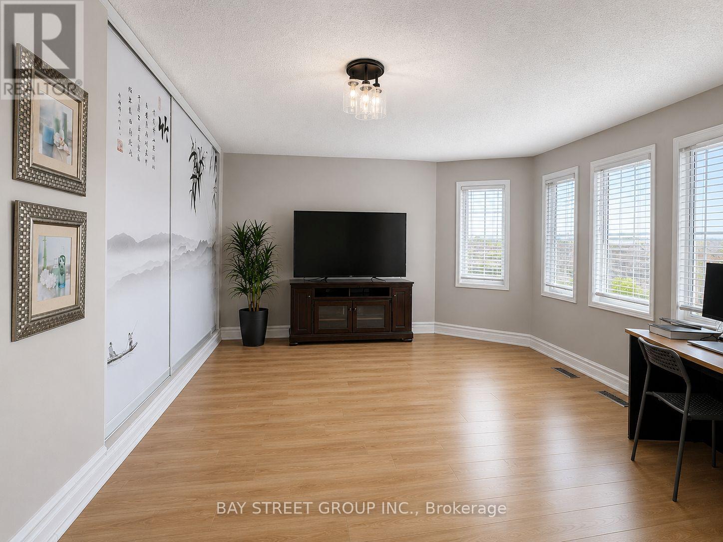 53 Mirando Street, Richmond Hill, Ontario  L4S 2W6 - Photo 9 - N13120474