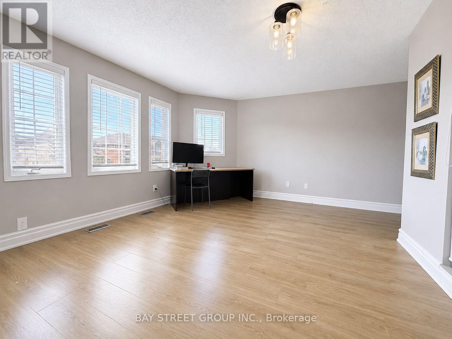 53 Mirando Street, Richmond Hill, Ontario  L4S 2W6 - Photo 6 - N13120474