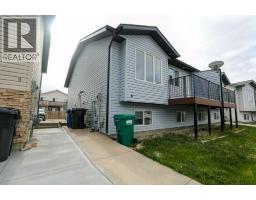 8, 720 Heritage Boulevard W, Lethbridge, Alberta