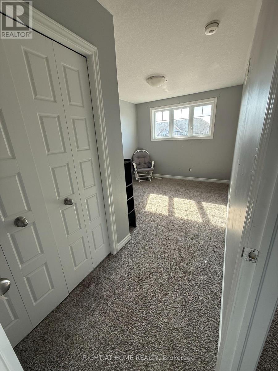 133 Templewood Drive, Kitchener, Ontario  N2R 1Y4 - Photo 19 - X13140306