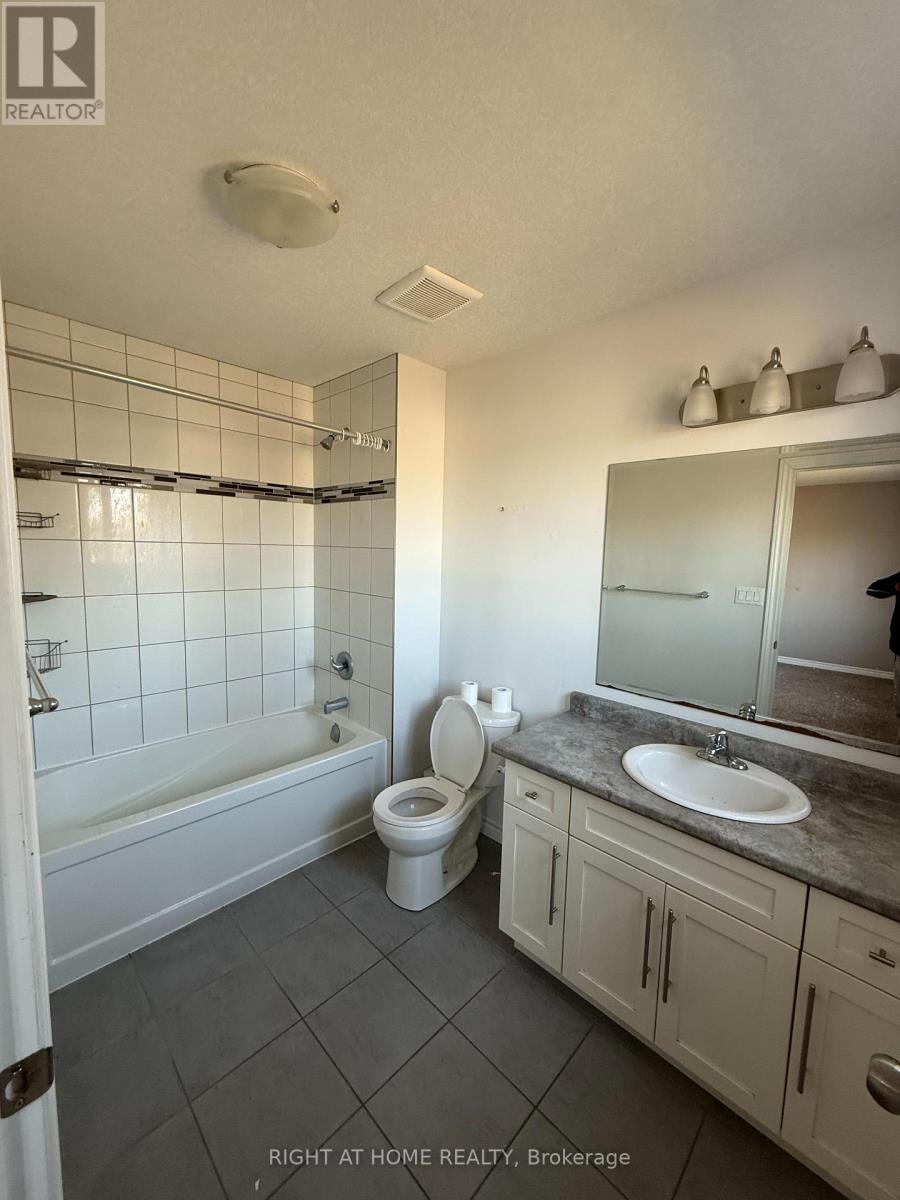 133 Templewood Drive, Kitchener, Ontario  N2R 1Y4 - Photo 30 - X13140306