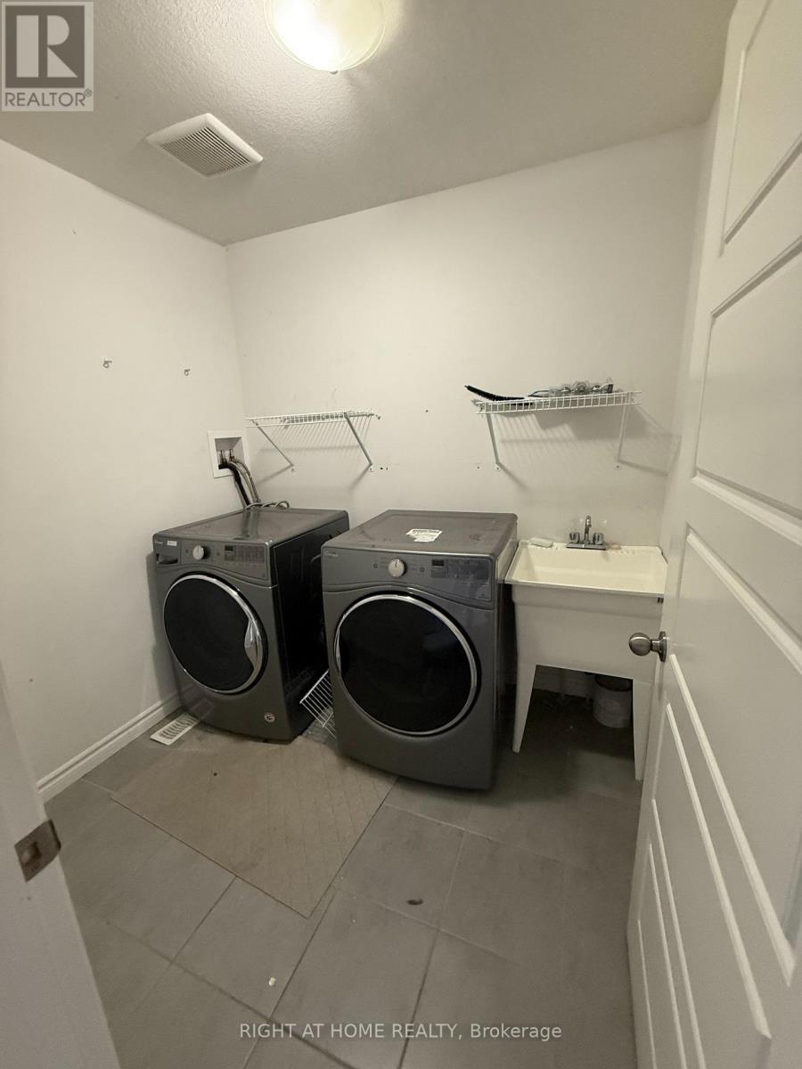 133 Templewood Drive, Kitchener, Ontario  N2R 1Y4 - Photo 34 - X13140306