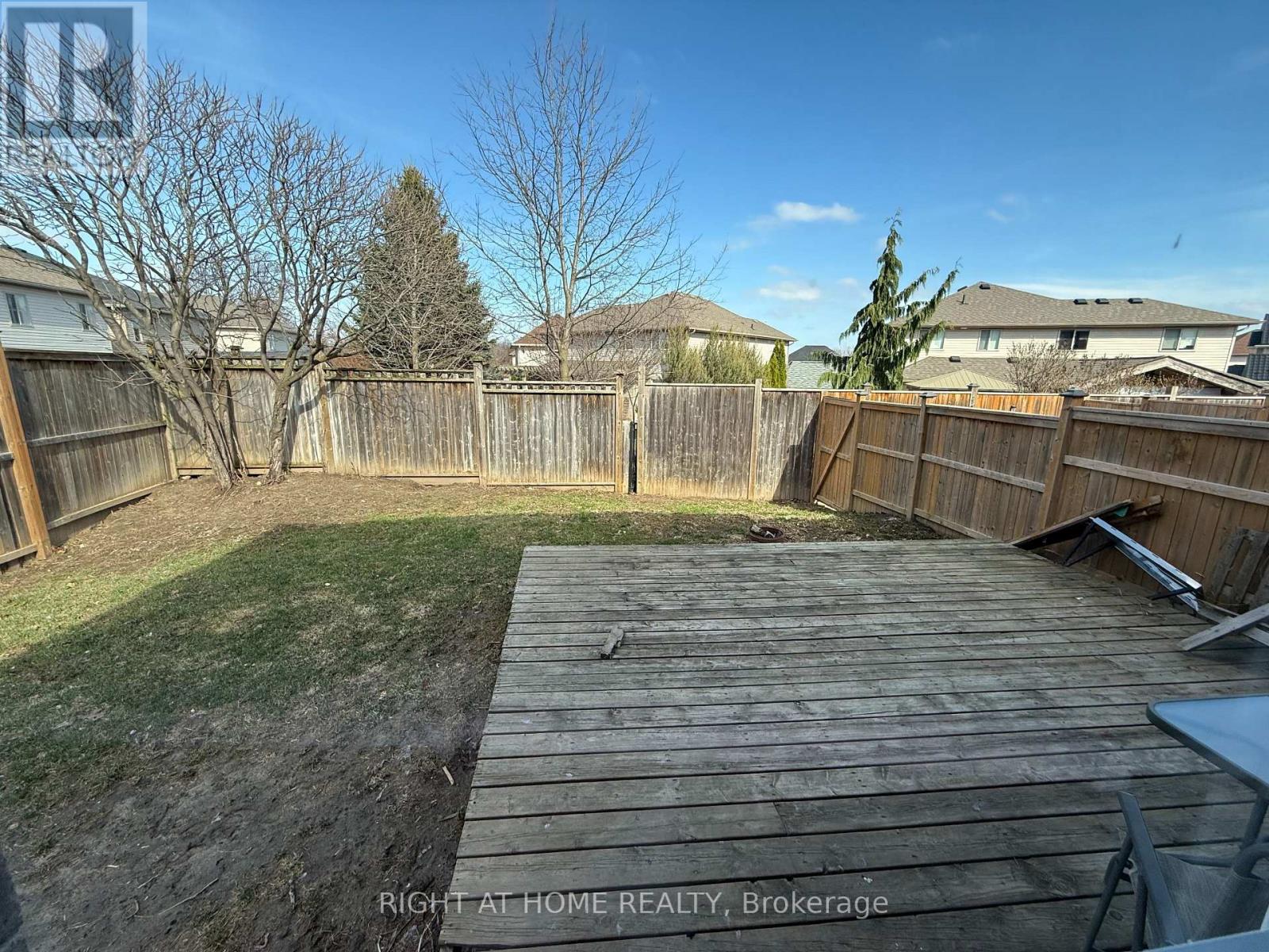 133 Templewood Drive, Kitchener, Ontario  N2R 1Y4 - Photo 5 - X13140306