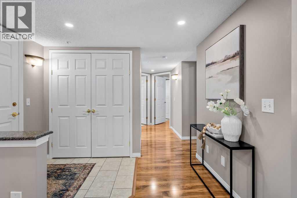 1311, 1311 Hawksbrow Point NW, Calgary, Alberta  T3G 4C9 - Photo 5 - A2306334