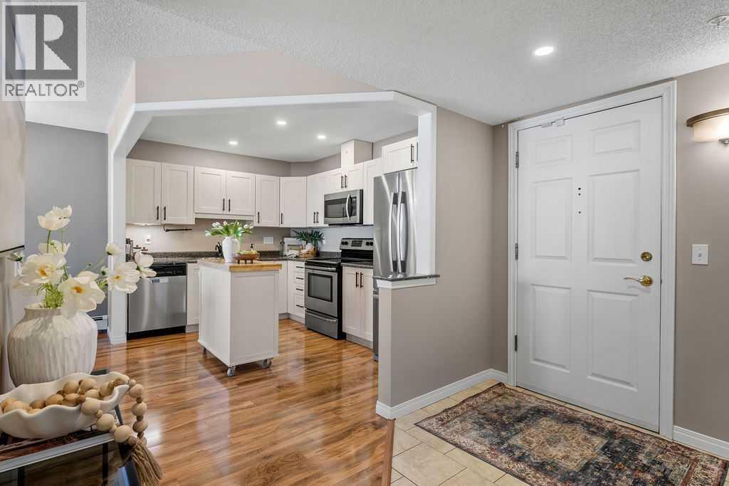 1311, 1311 Hawksbrow Point NW, Calgary, Alberta  T3G 4C9 - Photo 6 - A2306334