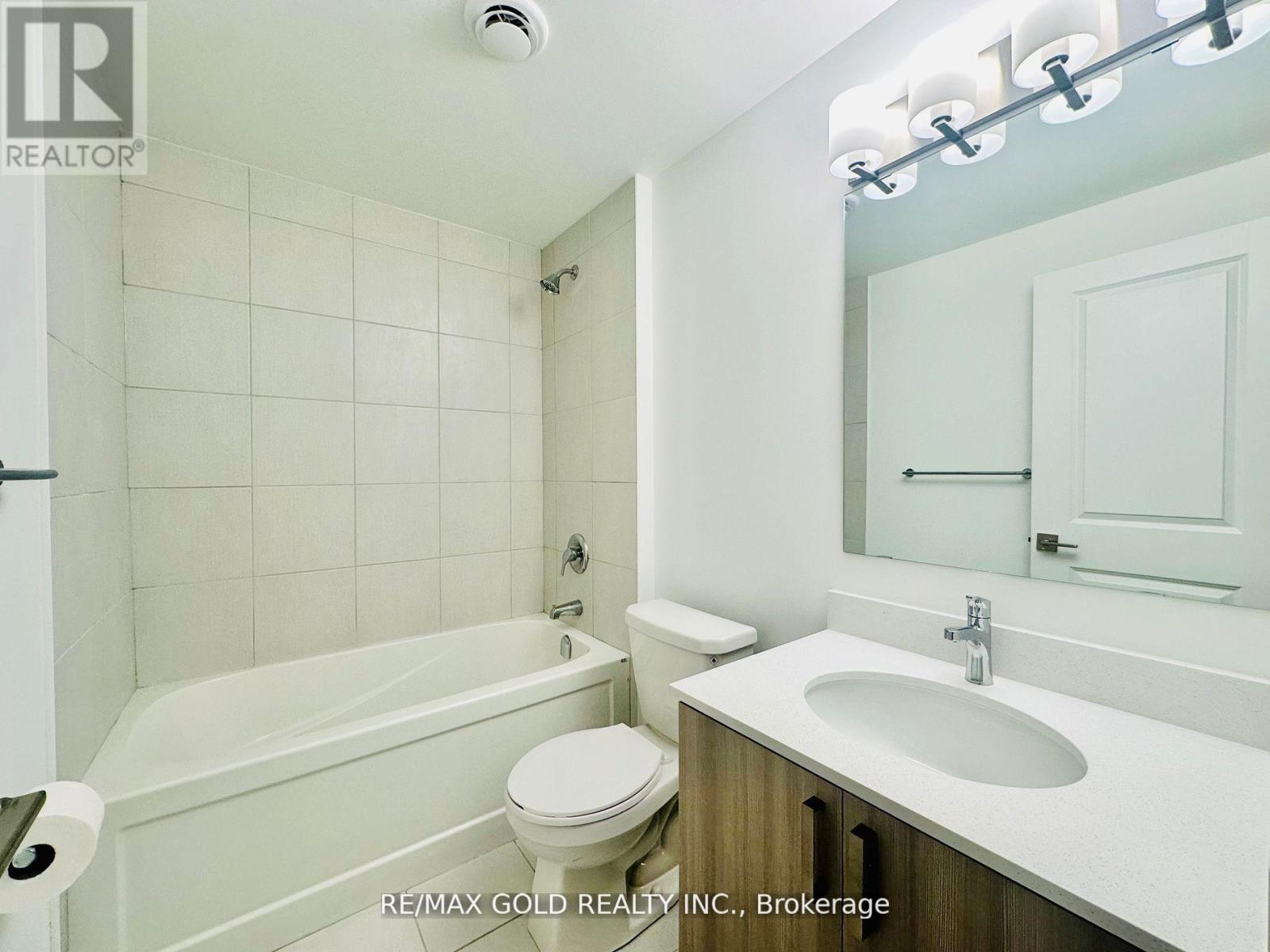 13 - 4015 Hickory Drive, Mississauga, Ontario  L4W 1L1 - Photo 8 - W13140320