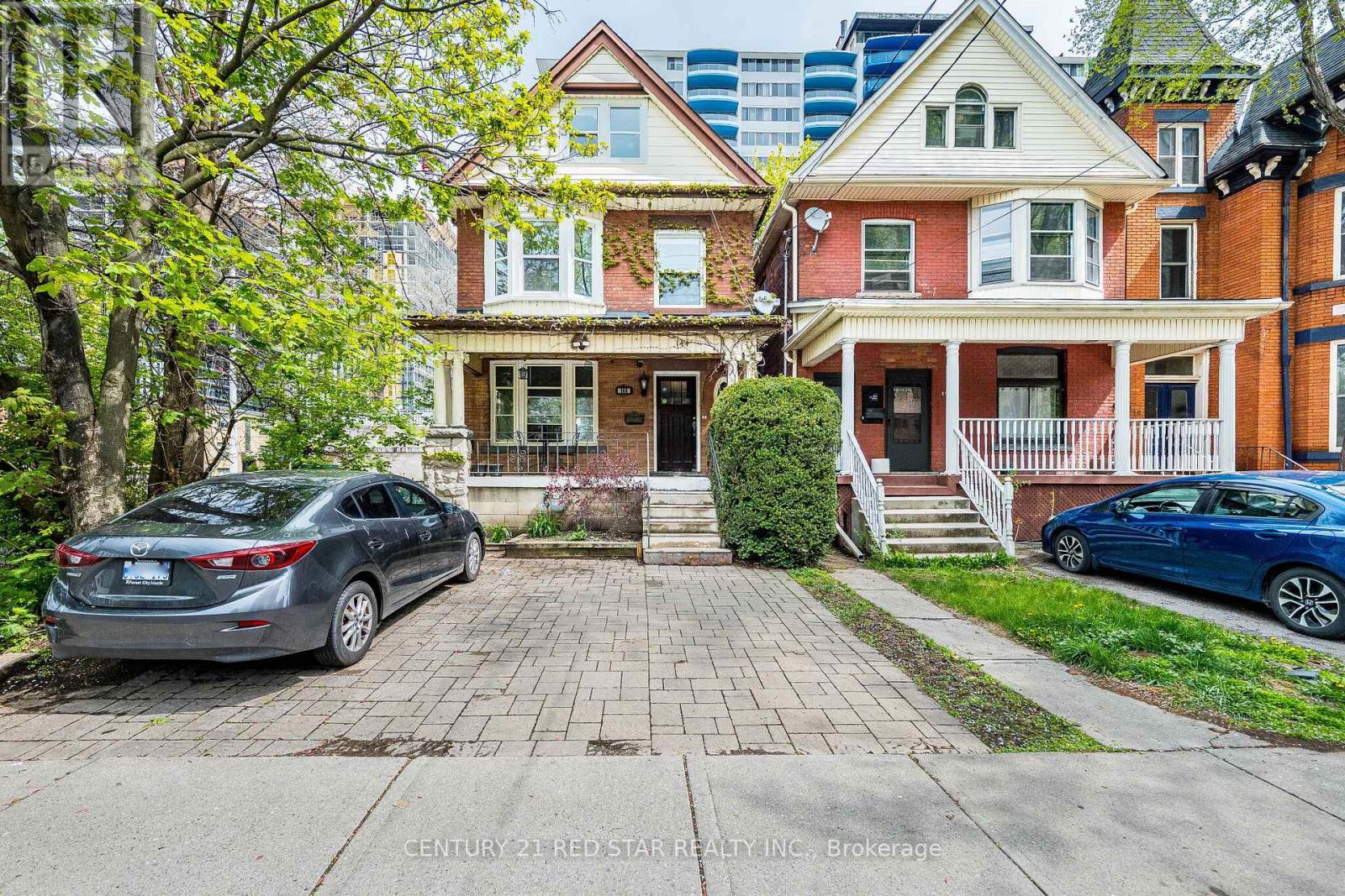 UPPER - 144 BOLD STREET, Hamilton, Ontario
